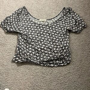 Aéropostale Black Floral Women's Top